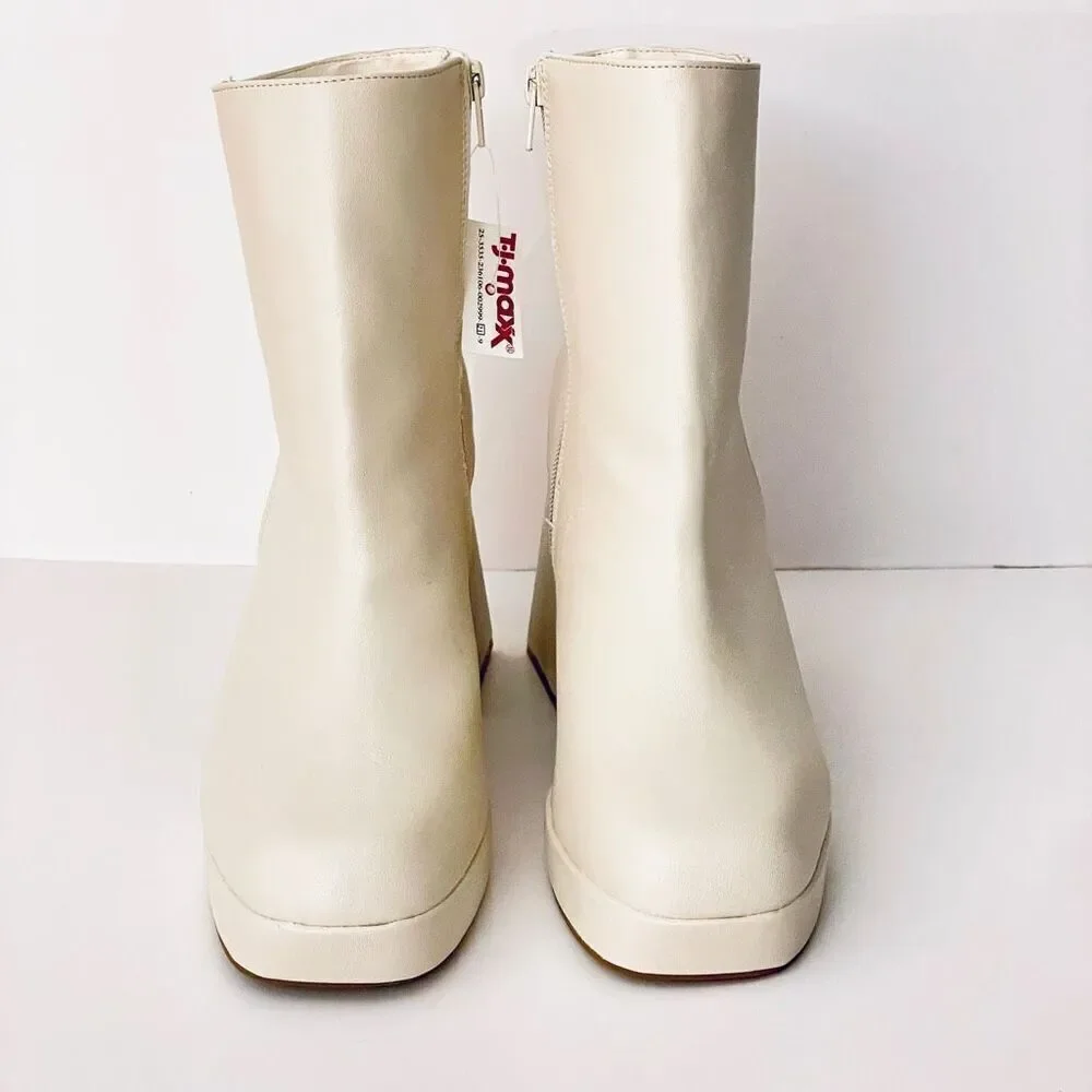NWT Gorgeous Mari A 9.5 Bone White off Platform 4” Block Heel Ankle Boot Booties